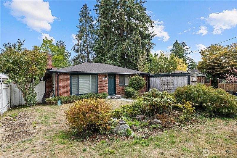 4th image of 14714 31st Avenue NE