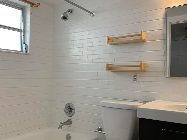 318 S J St #BACK OF HOUSE — Photo 17
