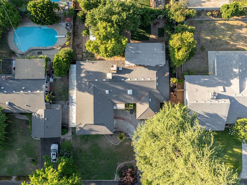1st image of 436 W Twain Ave