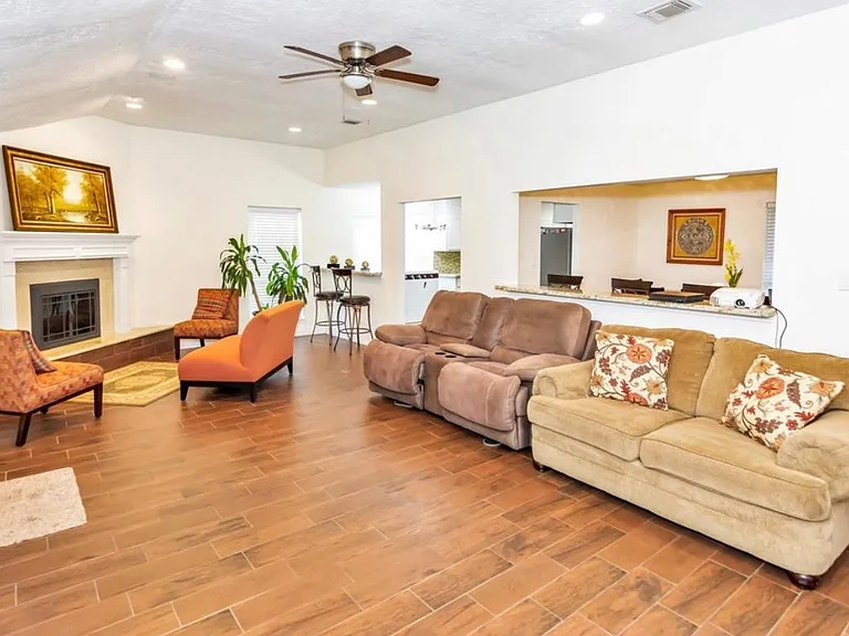 15618 Fox Springs Dr — Photo 6