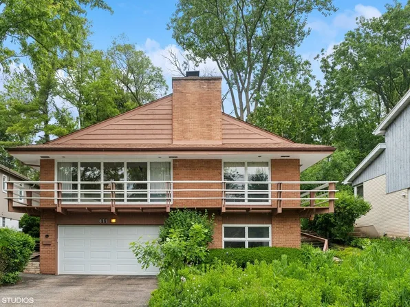 611 Hillside Dr, Highland Park, IL 60035