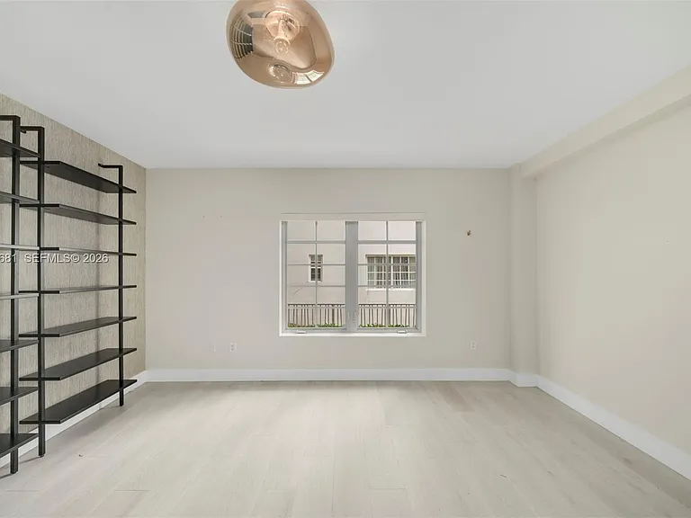 435 21st St #103 — Photo 10