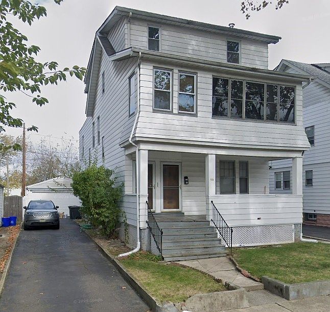 1st image of 66 Hudson Ave Floor 3
