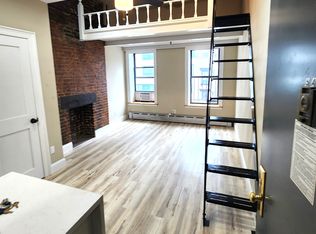 407 W 39th St #5E, New York, NY 10018