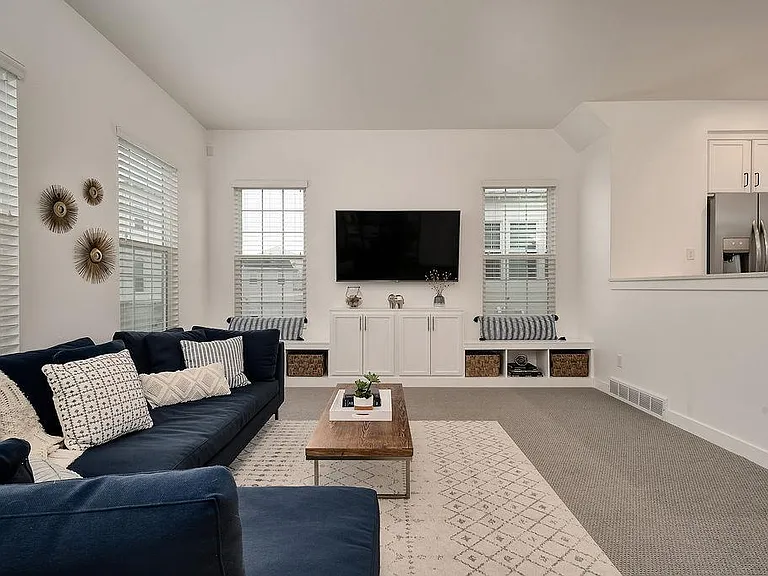 5321 W Bowstring Way — Photo 8