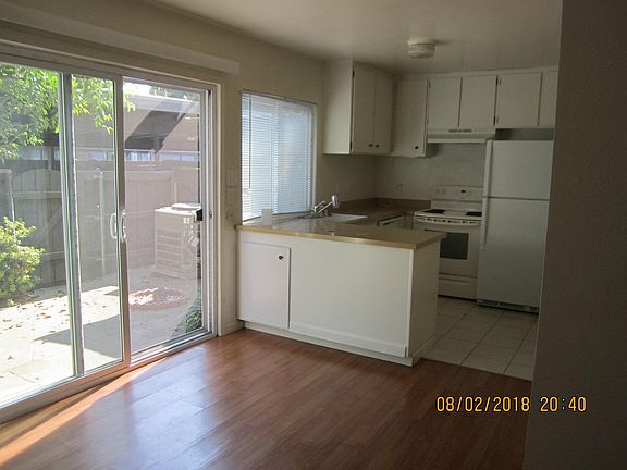 4th image of 8863 Salmon Falls Dr Unit F