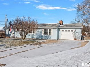 7 Prince Dr, Sherman, IL 62684