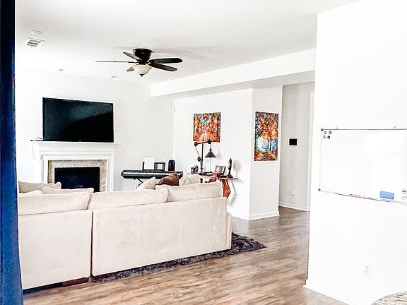 4th image of 404 Parmley Ln