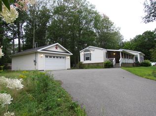 2 Lucky Dr, Litchfield, ME 04350