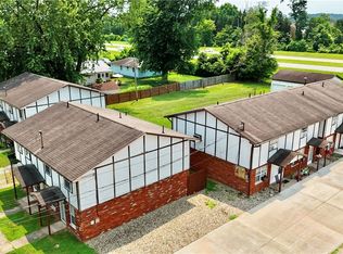 1601 Hill St, Belpre, OH 45714