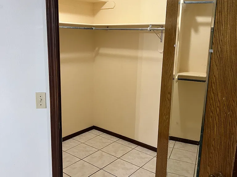 10209 Little Pond Dr — Photo 20