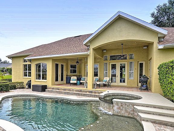 3rd image of 17501 Deer Isle Cir