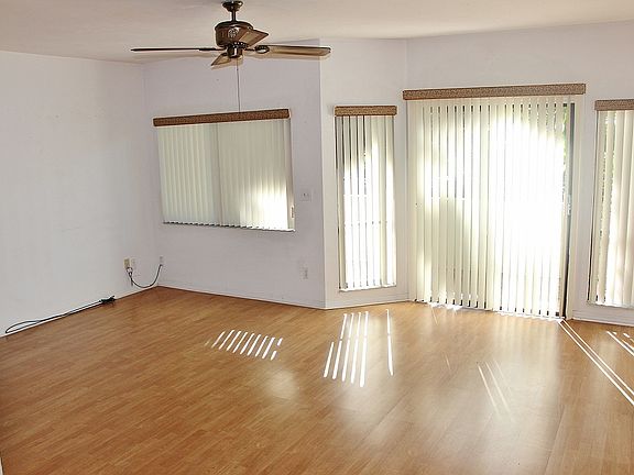 5th image of 1561 Lakeview Dr Unit 939
