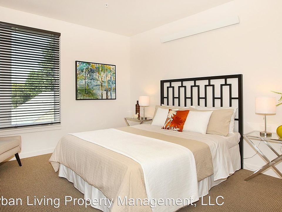 2nd image of 1315 SE Umatilla St APT 305