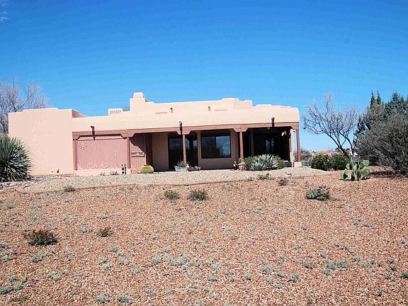2nd image of 1009 W Camino Tierra Libre