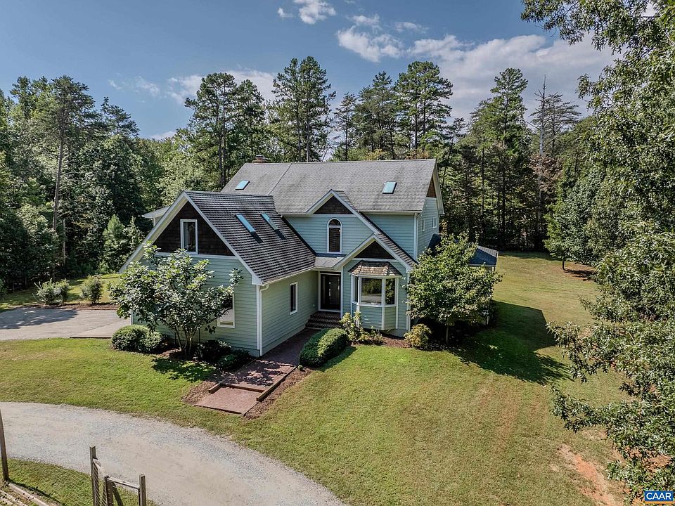 1st image of 140 Lynx Farm Ln