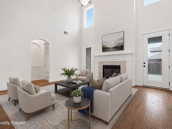 3rd image of 6625 Titus Ln