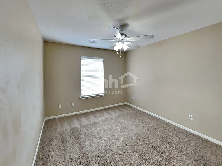 12102 Oxford Trails Dr — Photo 17