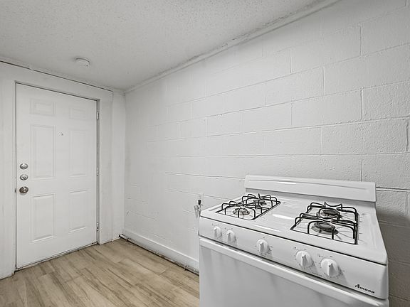 5th image of 1914 McBroom St #2