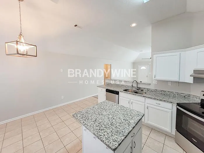 4890 Phipps Dr — Photo 8