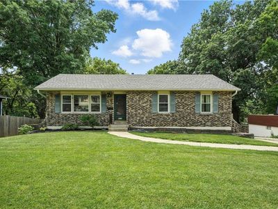 9215 W 76th St, Overland Park, KS, 66204
