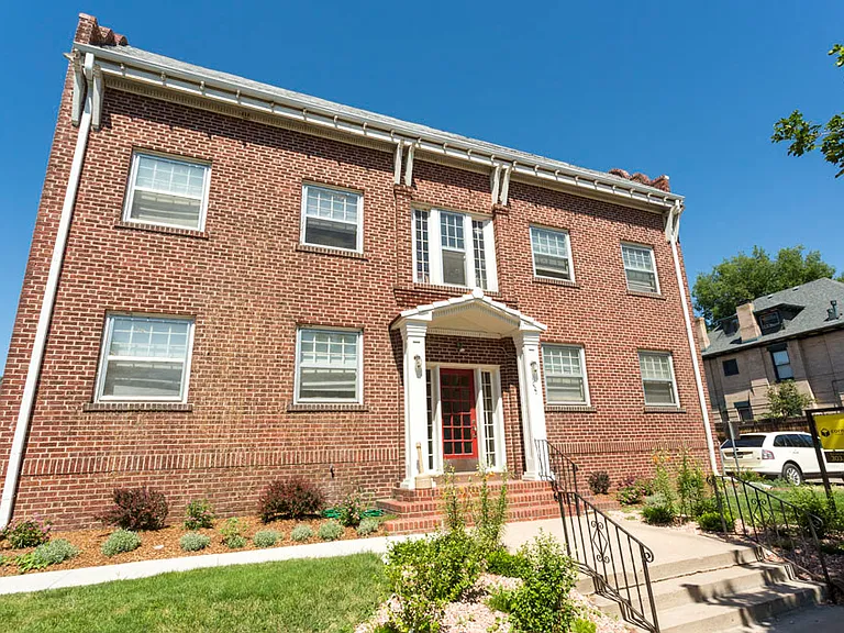 1027 Washington Street — Photo 11