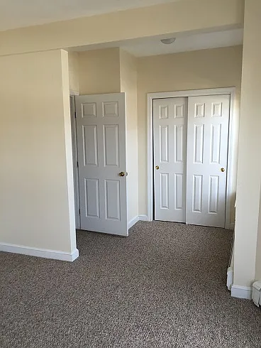 2 bed, 700 sqft, $3,000 — Photo 3