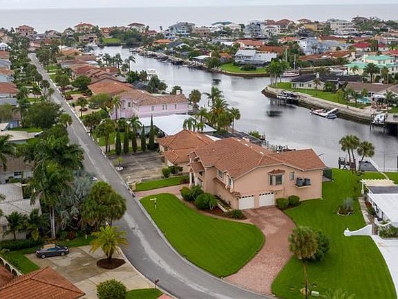 Huge Waterfront Lot!