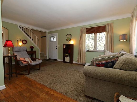 5th image of 929 Winsray Ct