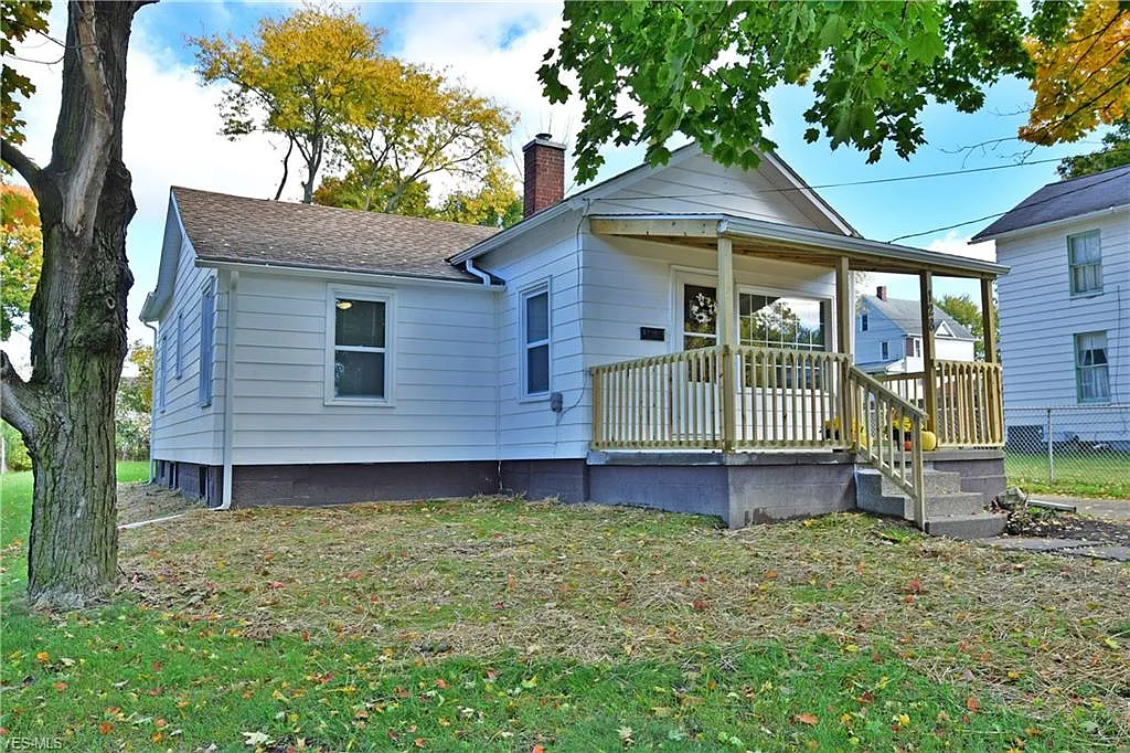 128 Hazel St photo 1