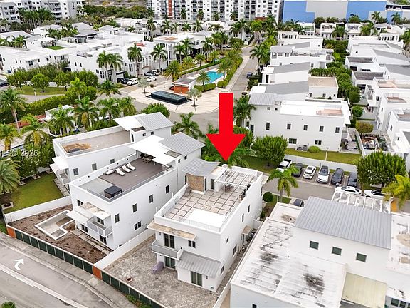 5th image of 8340 NW 33rd Ter