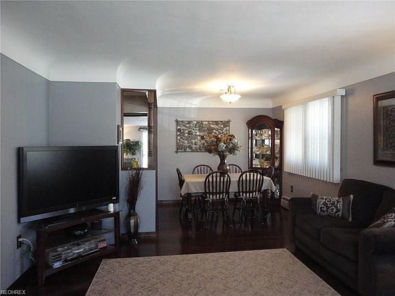 3rd image of 246 Belmar Blvd