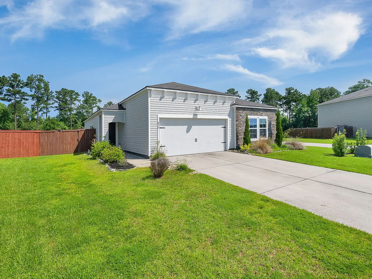 4 bed, 1792 sqft, $2,500 — Photo 4