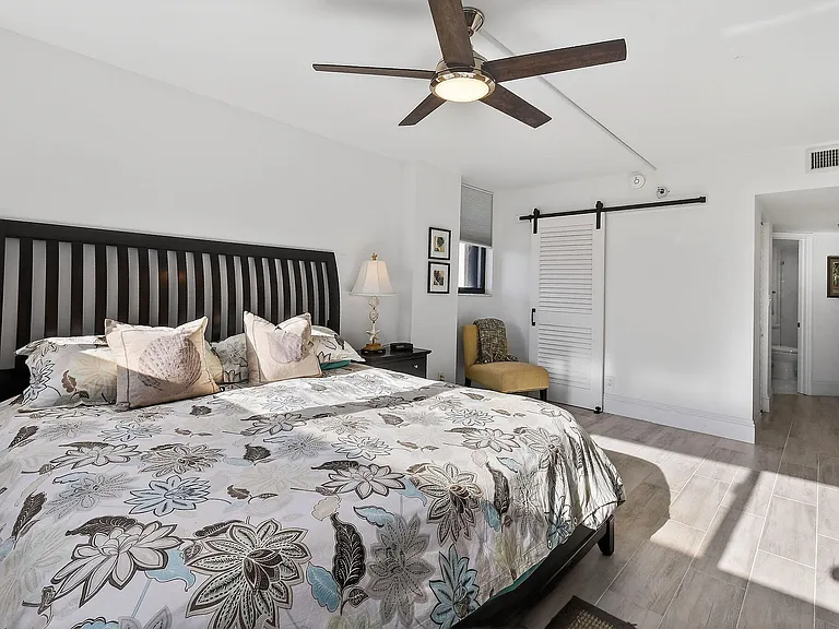 600 Ocean Dr #6002C — Photo 17