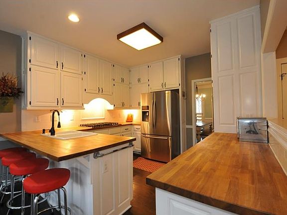 4th image of 605 Wintergate Ct