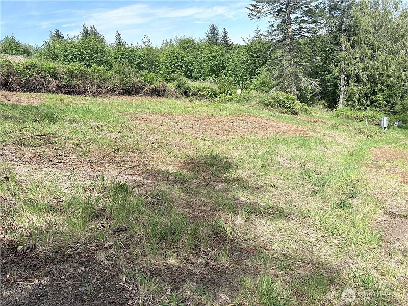 4th image of 495 Louella Road