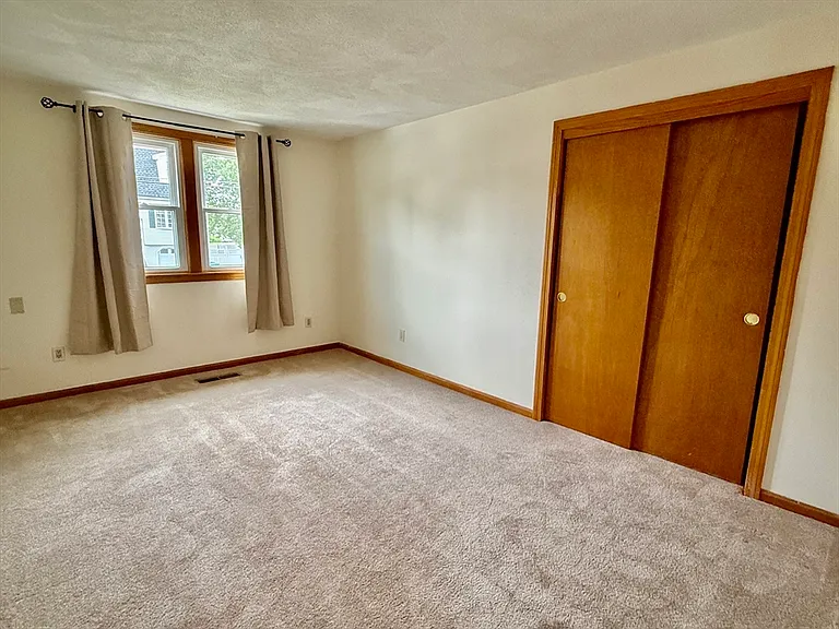 10 Sheridan St #TOP — Photo 13