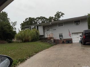 1156 Waverly Ave, Holtsville, NY 11742