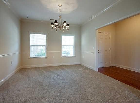 5th image of 203 Wrennewood Ln
