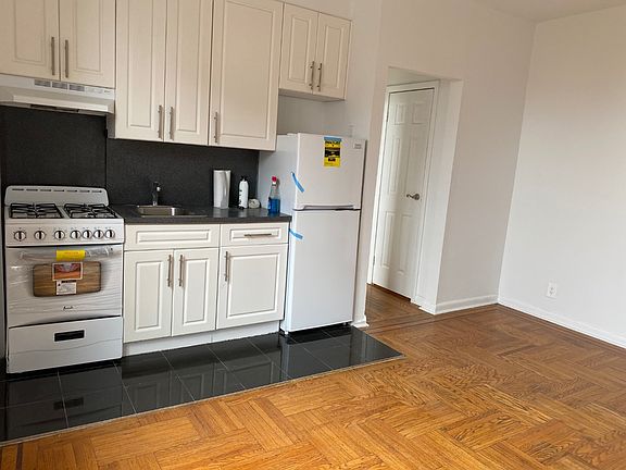 4th image of 8814 Bay Pkwy APT 4D