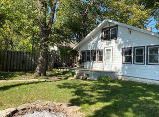 33558 N Lake Shore Dr, Grayslake, IL 60030
