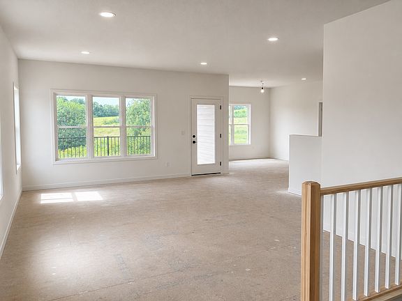 2nd image of 2347 N 10th Ave E