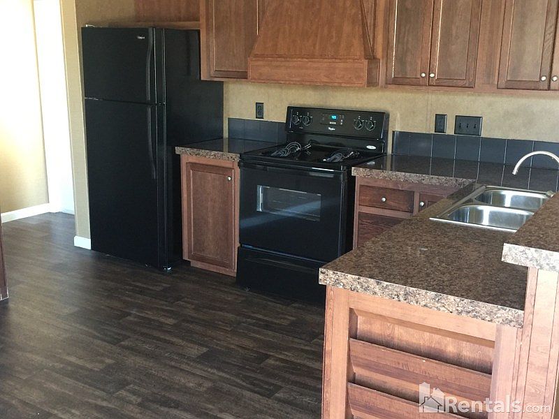 2nd image of 301 Chalet Dr