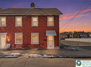 1028 Railroad St, Catasauqua, PA 18032