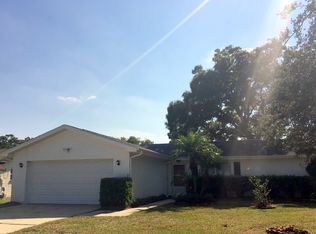 2760 Lomond Dr, Palm Harbor, FL 34684