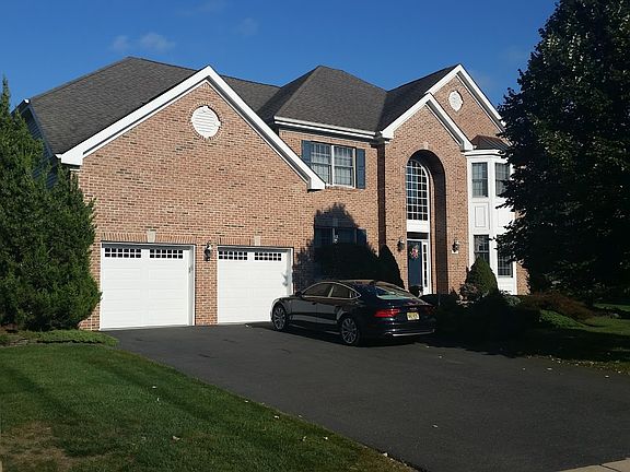 2nd image of 529 Reynolds Ave