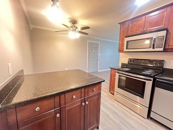3rd image of 2309 W Manatee Ave Unit 2