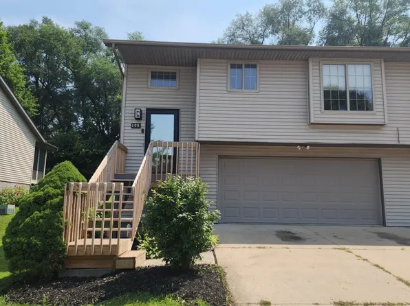 109 Northridge Dr, West Branch, IA 52358