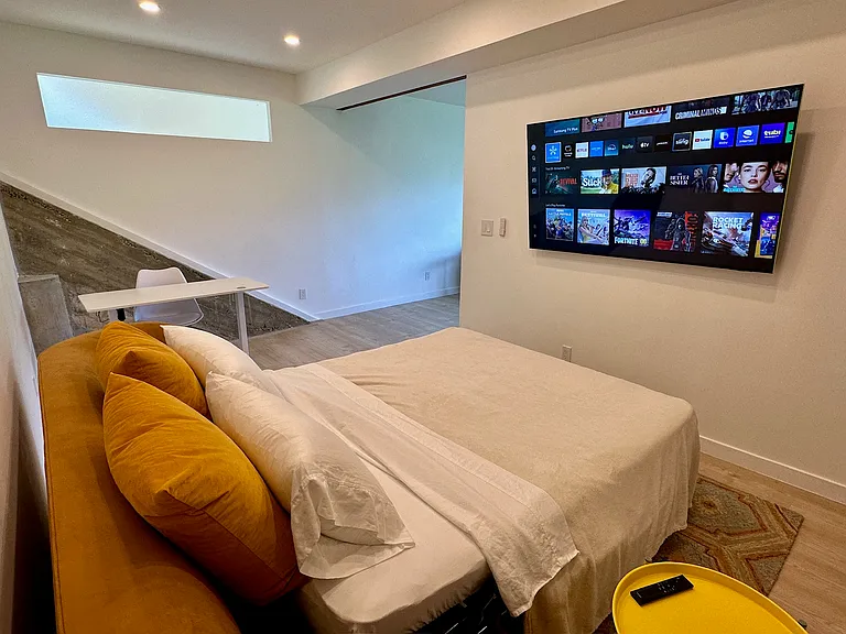 1811 Fanning St #2 — Photo 17