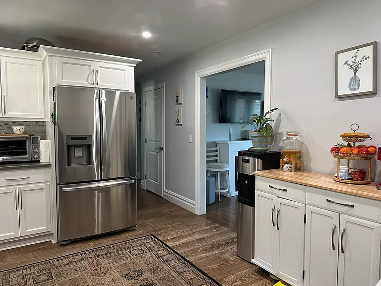 27 Cottage Pl #1 — Photo 6